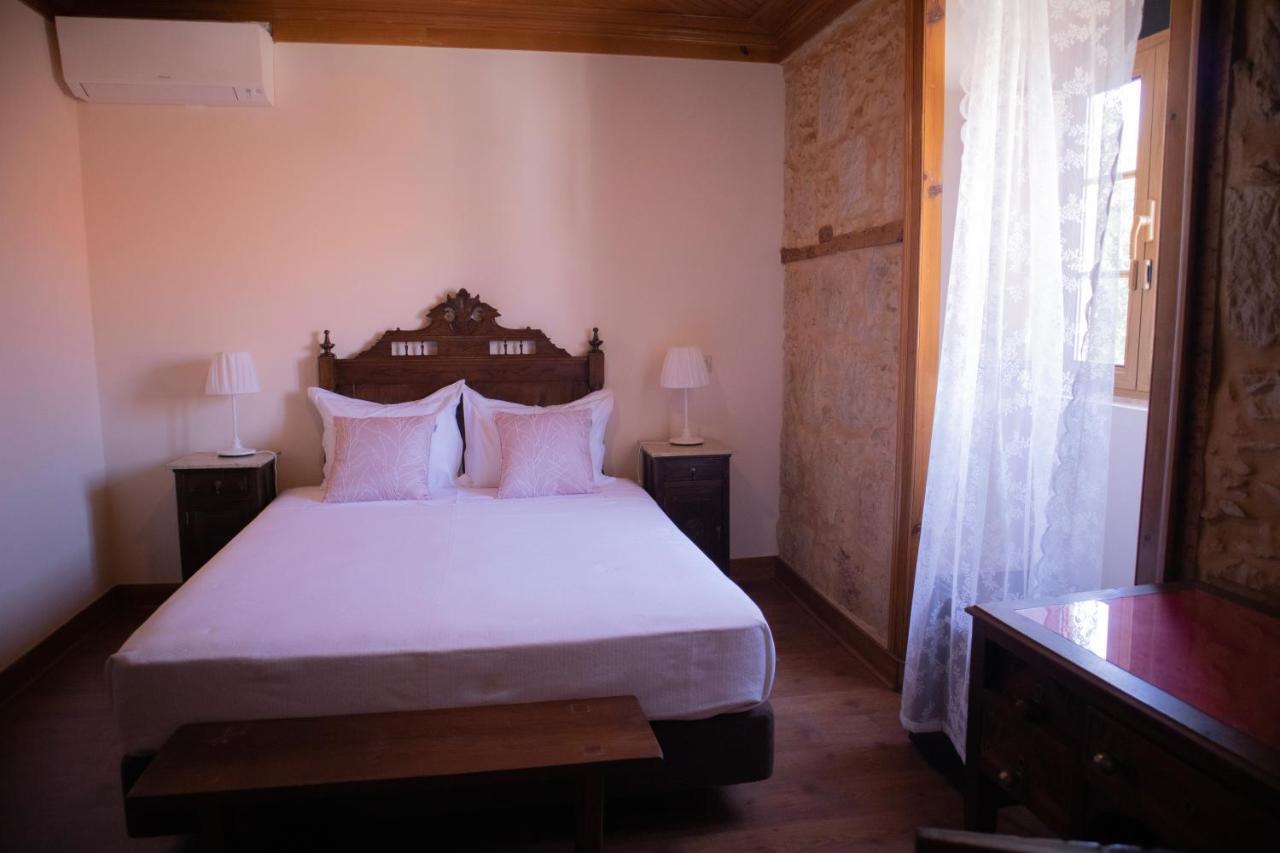 Bed and Breakfast O Pombal Алканена Екстер'єр фото