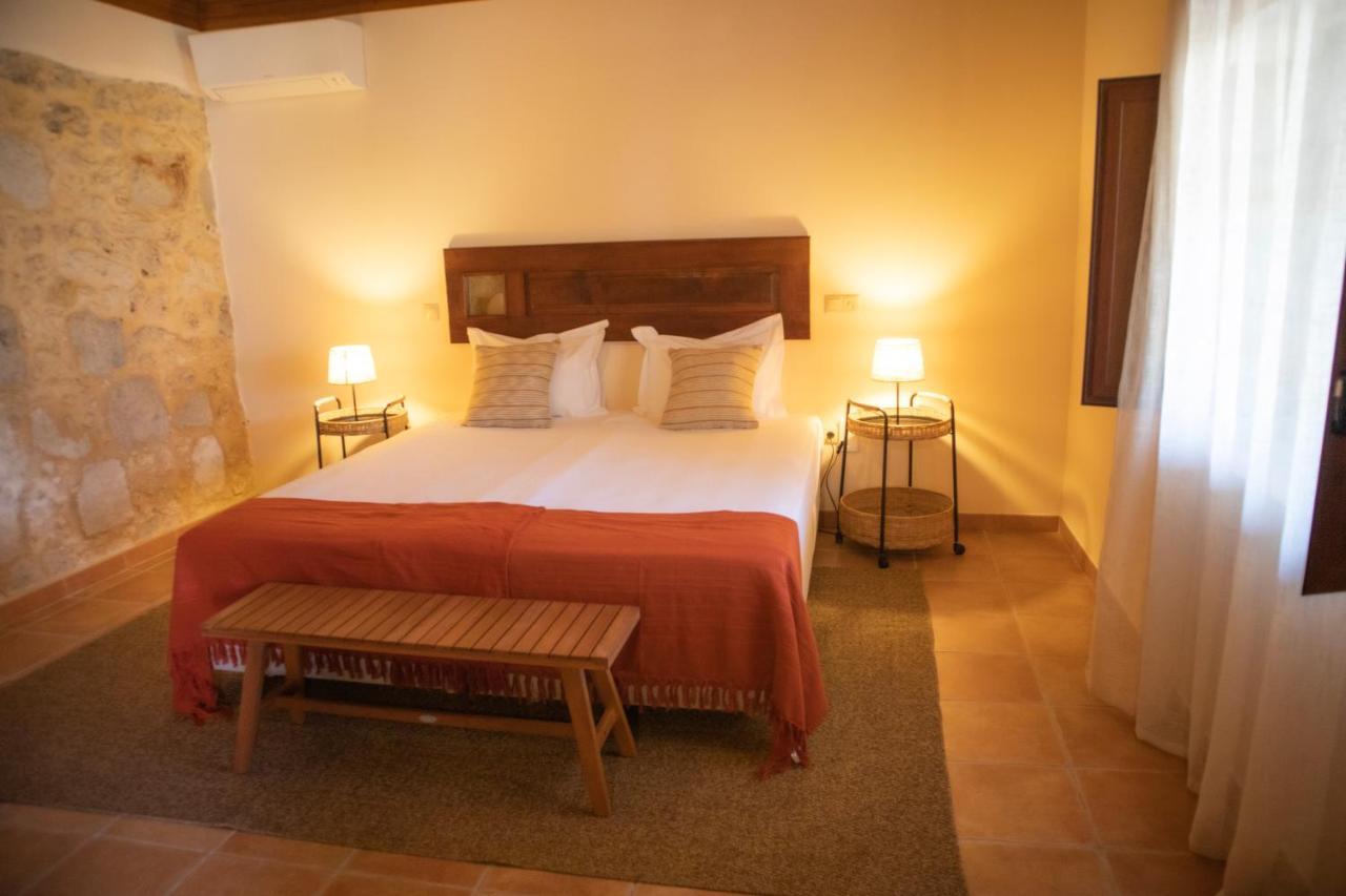 Bed and Breakfast O Pombal Алканена Екстер'єр фото
